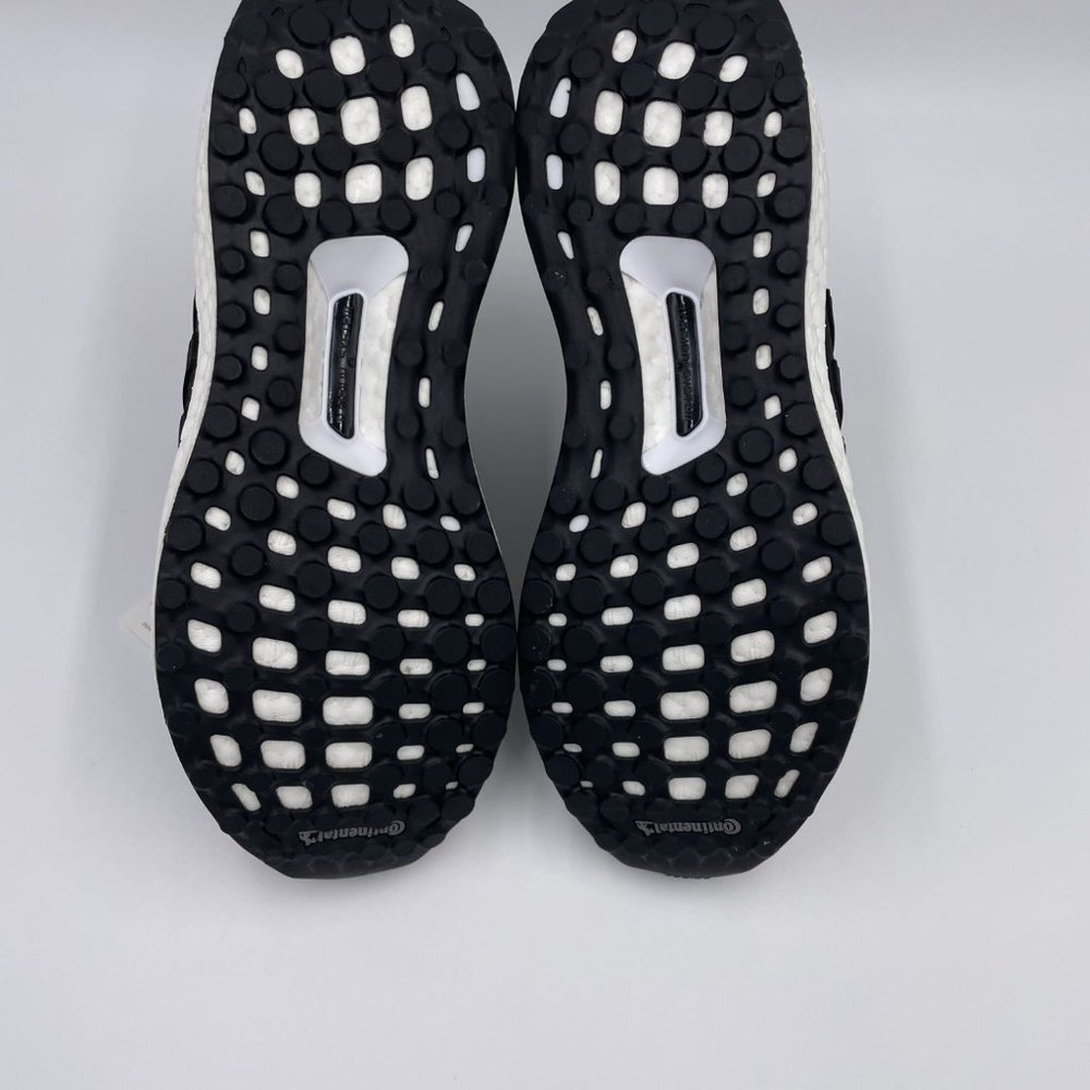 adidas Ultraboost 4.0 DNA Black / White Womens Shoes - Picture 6 of 8